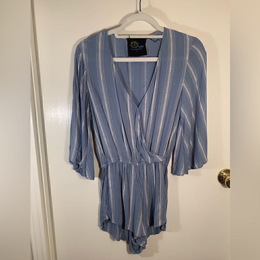Blue life GUC blue/white striped bell sleeve shorts romper Size Small